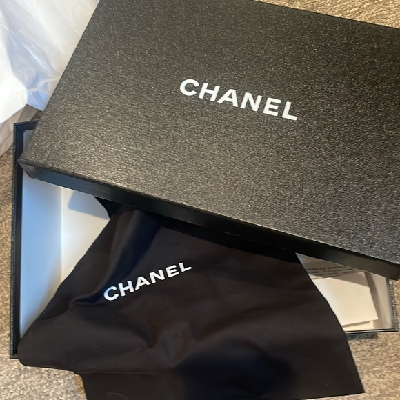 Authentic CHANEL Pearl Thong Sandals 36.5 - Picture 12 of 13
